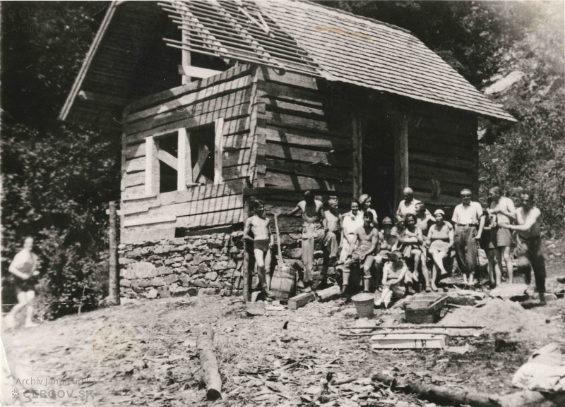 Výstavba Chmelárovej chaty. Prvej chaty na Lysej.