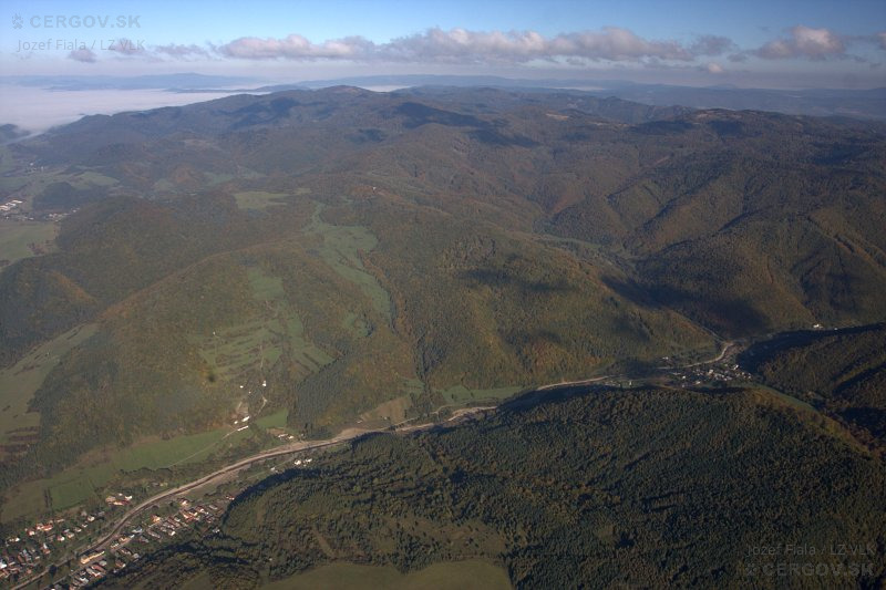Ľutina, Olejníkov. Pútnické miesto na Mariánskej hore. Hanigovský hrad.