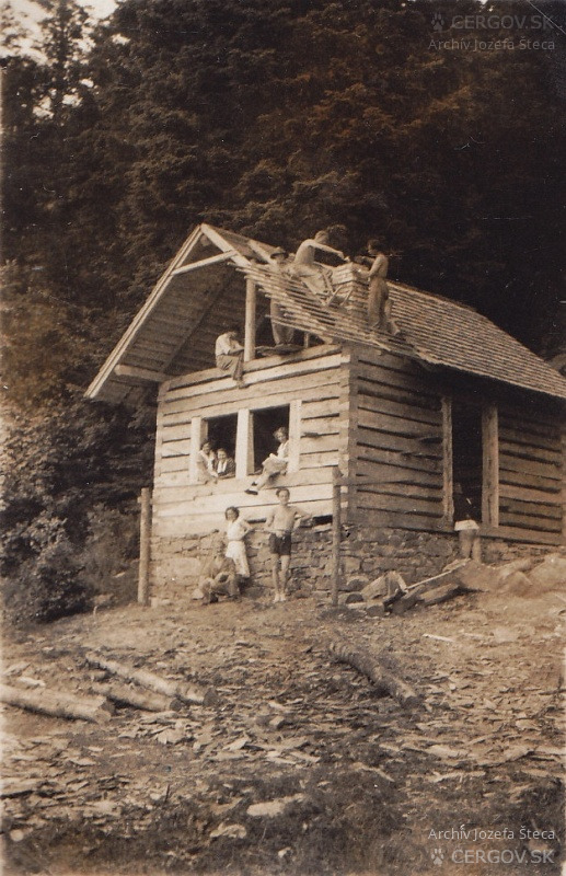 Výstavba Chmelárovej chaty