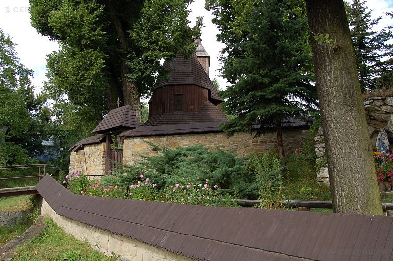Drevený kostolík v Hervartove
