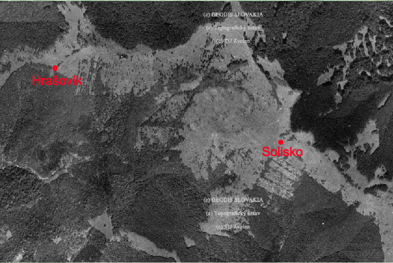 Letecká snímka oblasti vrcholových lúk medzi Hrašovíkom a Soliskom